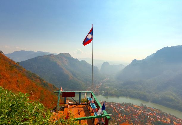 Laos Border Crossing, Transportation and Budget Guide