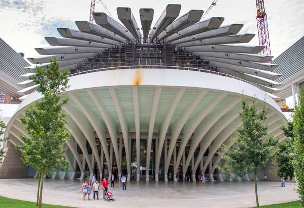 Calatrava’s Palacio de Congresos