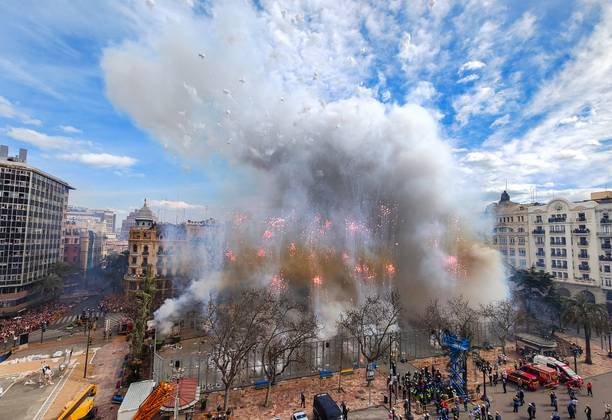 Experiencing Fallas 2023: Meeting the Important Women and Watching the Mascletà