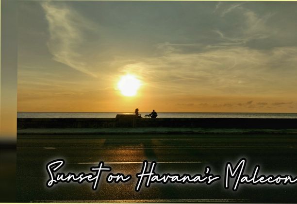 Sunset on Havana's Malecon [EN/ES]