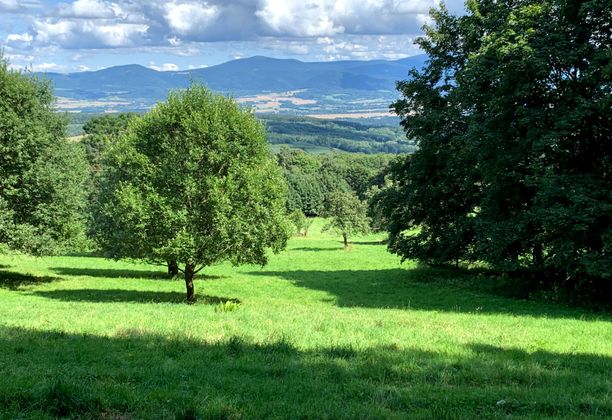 Korona wokół Kotliny Kłodzkiej: Cz.3 - 35km, Spalona i dwie Jagodne - dla turystów i dla wędrowców.