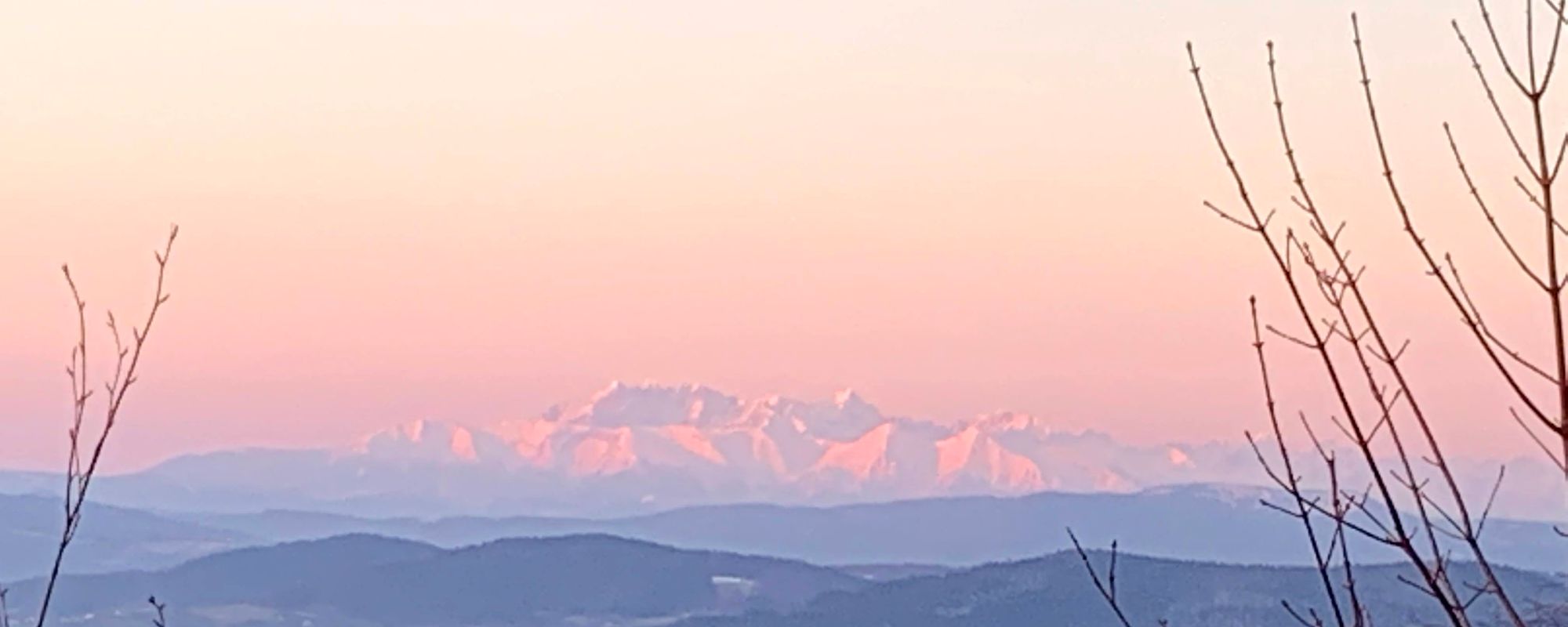 Wschód słońca i Tatry z Jaworza w Beskidzie Wyspowym. Wyjazd w nocy i perfekcyjny spektakl o poranku