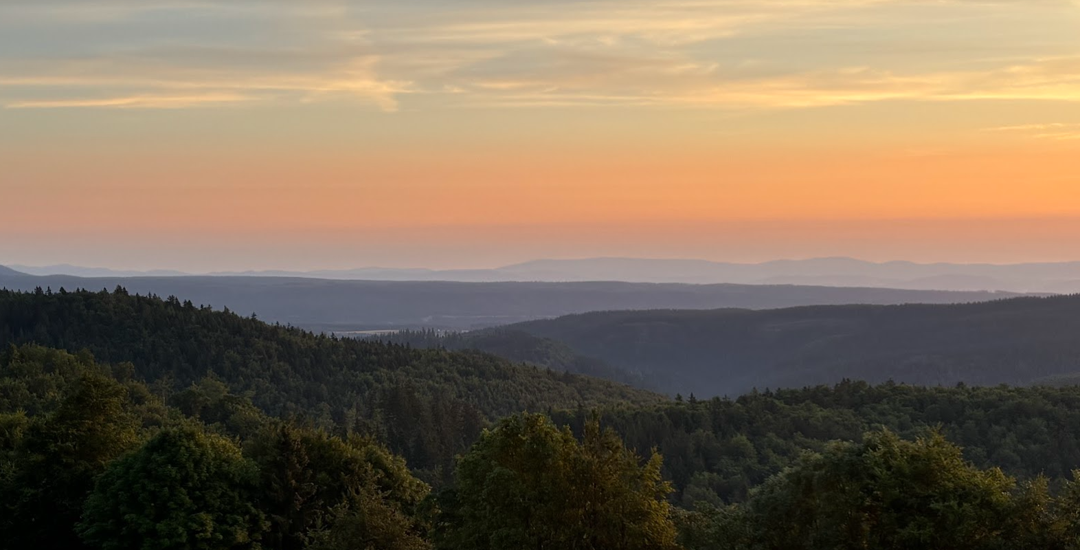 Dwie wieże w Górach Orlickich i trzecia w Bystrzyckich. Tak się bawi Przewodnik Beskidzki w Sudetach