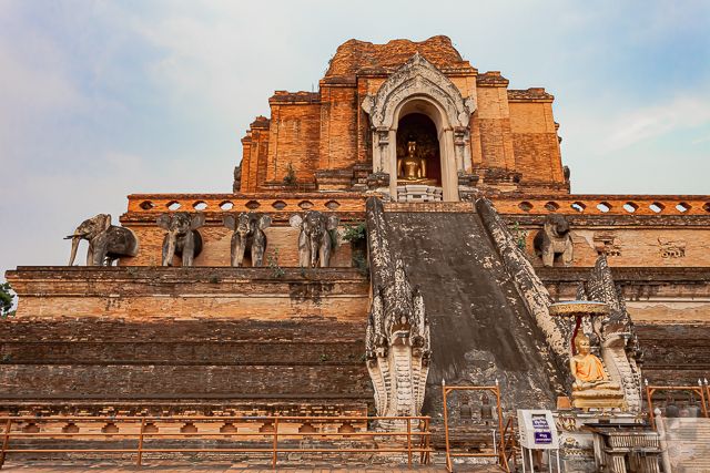 Chedi Luang Chiang Mai's largest Chedi