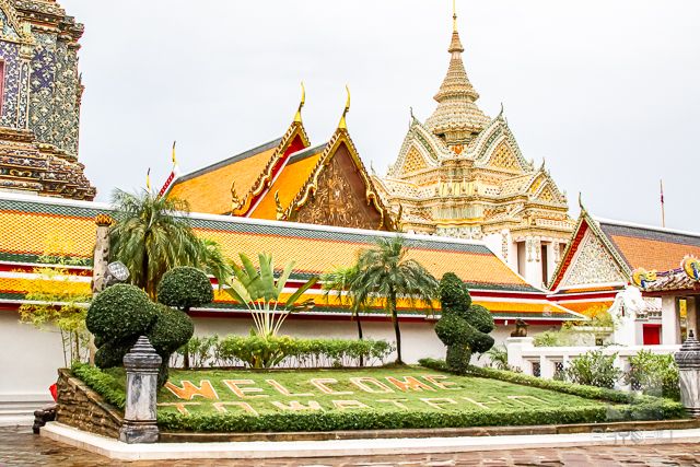 Visiting Wat Pho, a top ranked royal temple in Bangkok