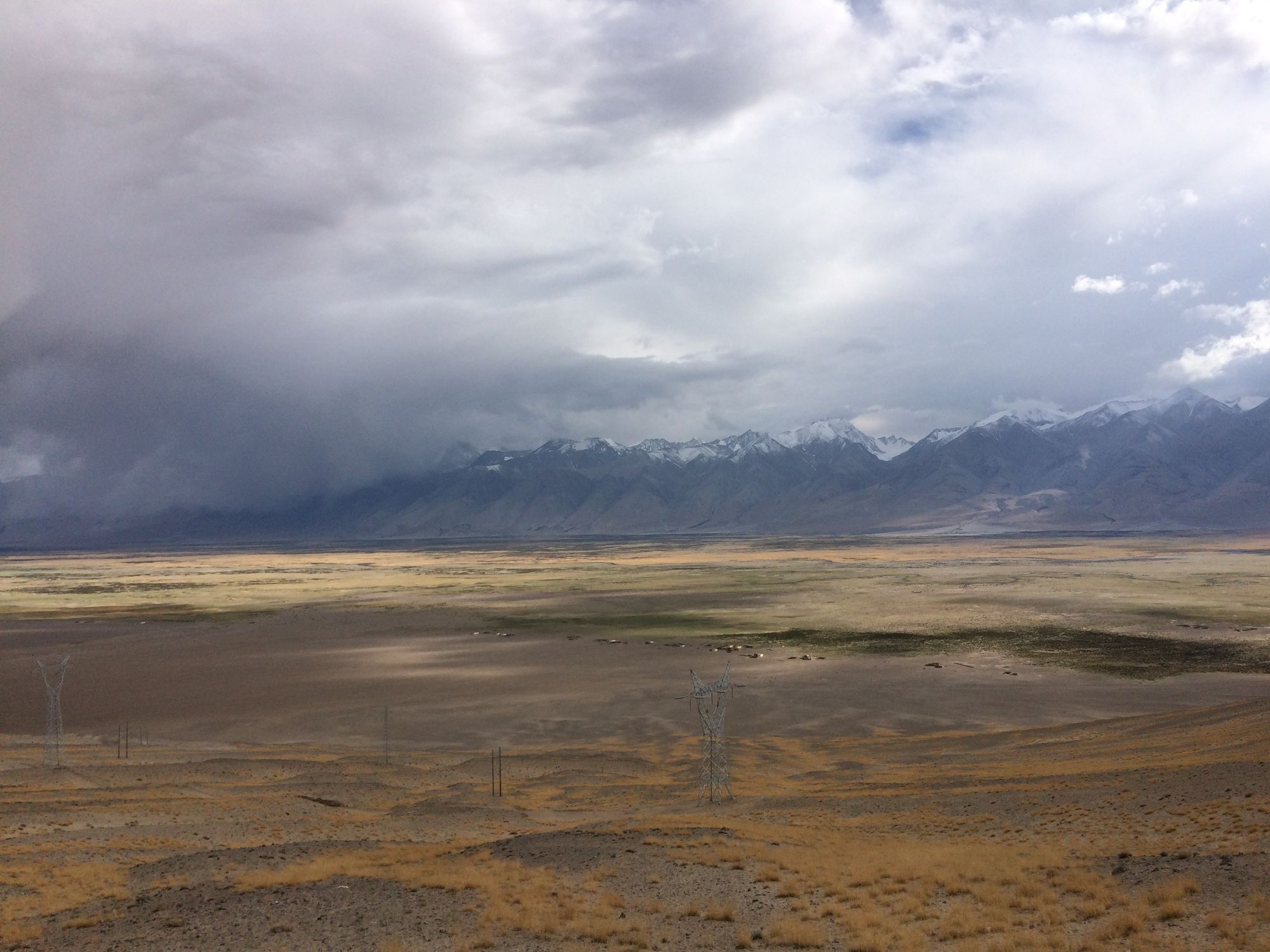 藏区骑行60日~第54 55天「过昆莎机场，抵狮泉河镇，雨中行车」Riding in the Tibetan area for 60 days~The Fifty-fourth Fifty-fifth days