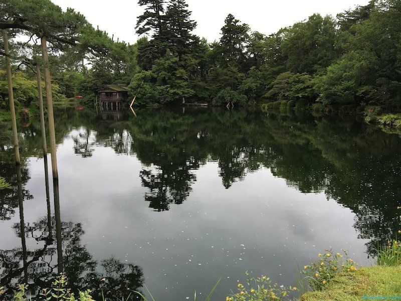 A trip to Kenrokuen Garden in Kanazawa