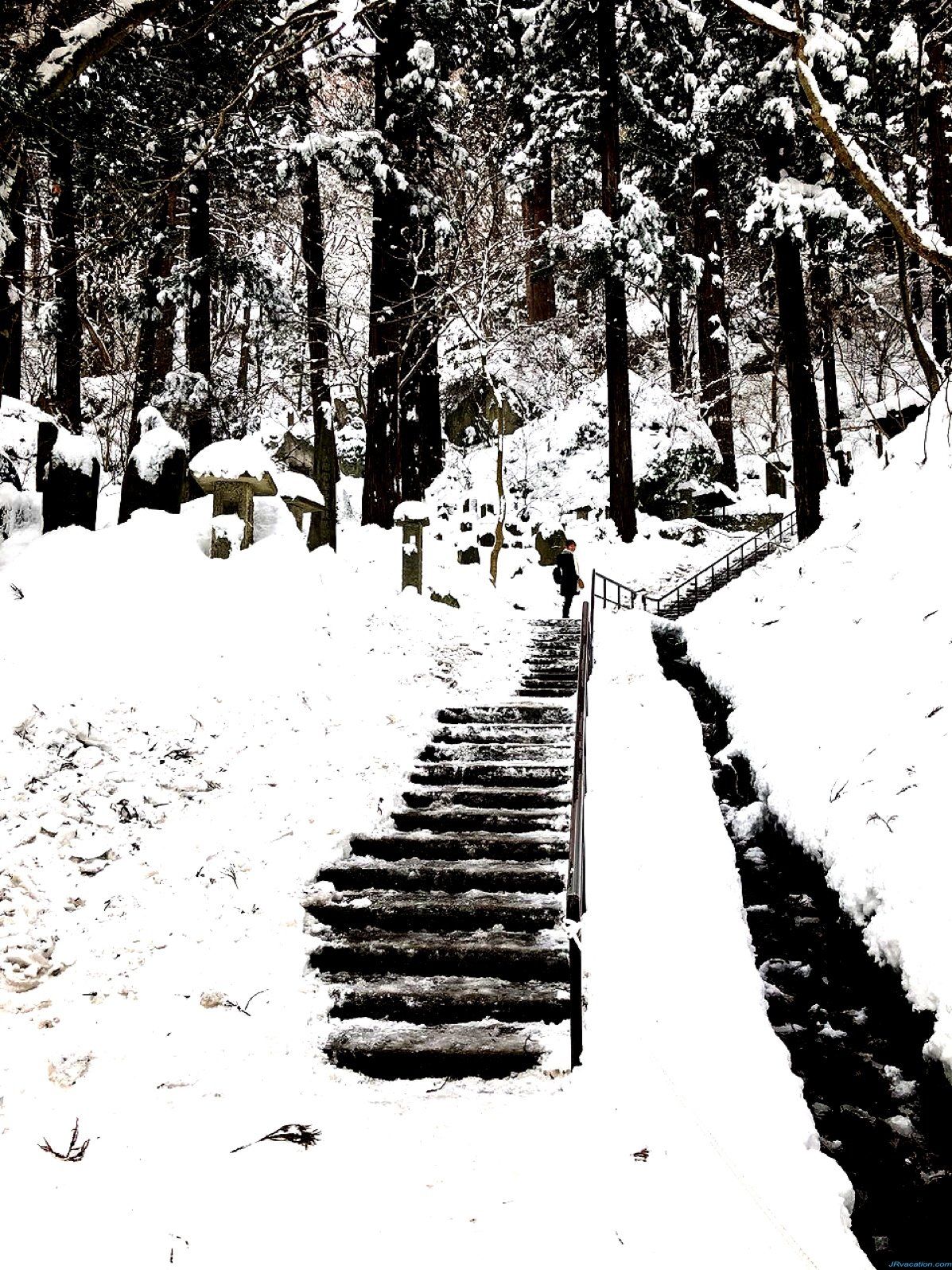 Winter Hike at Yamadera, Tohoku Region with tips