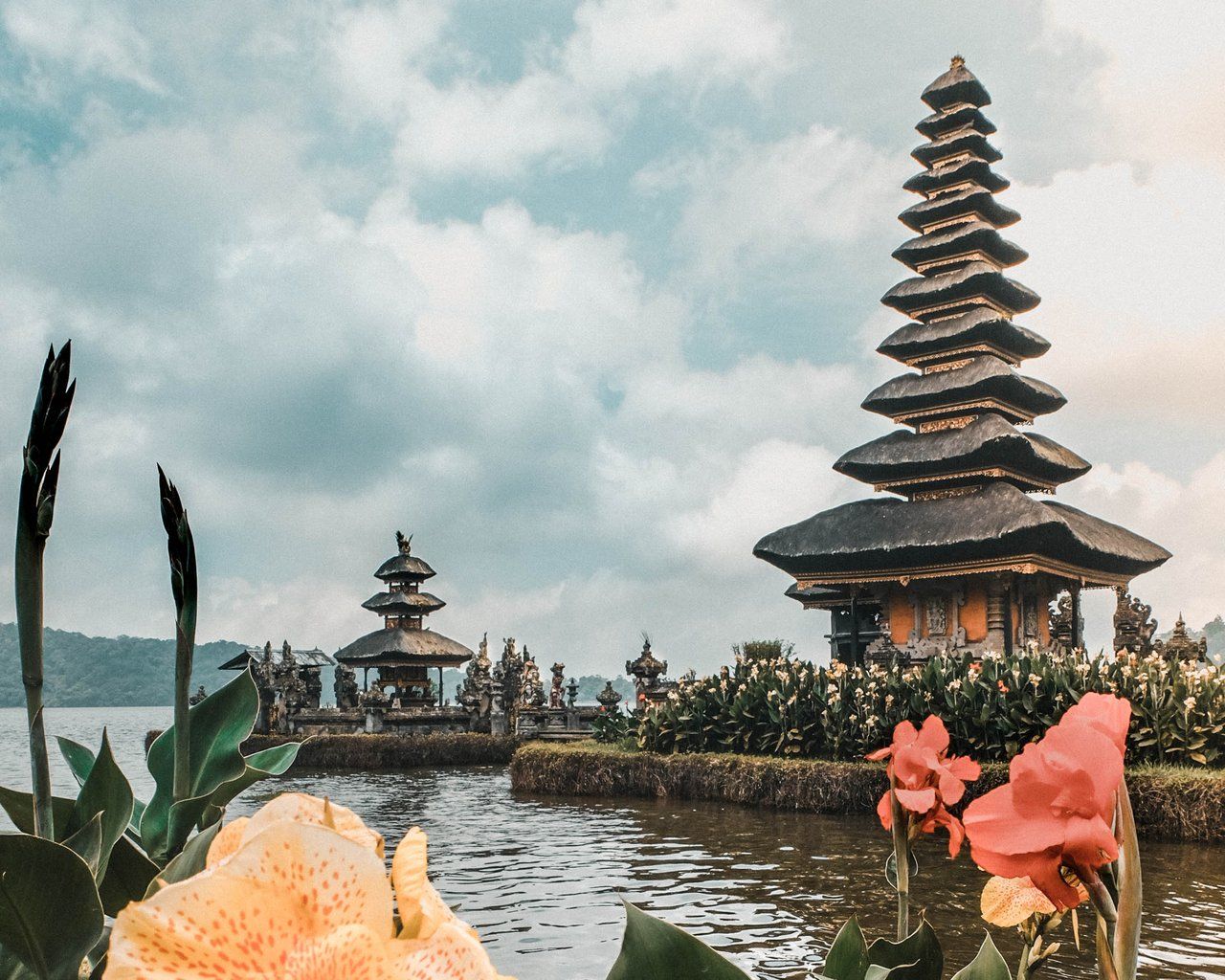 Ulun Danu Bratan Temple
