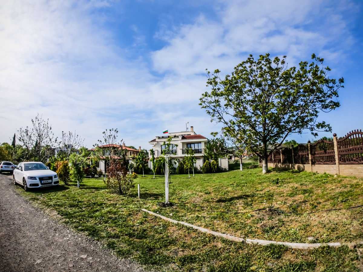 Cycling around villa zone Borovete 