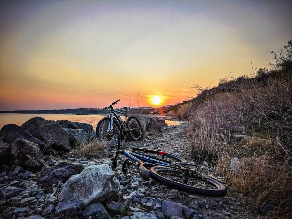 Cyclying to excavations in Sarafovo 🚴‍♀️ Actifit Report: April 10