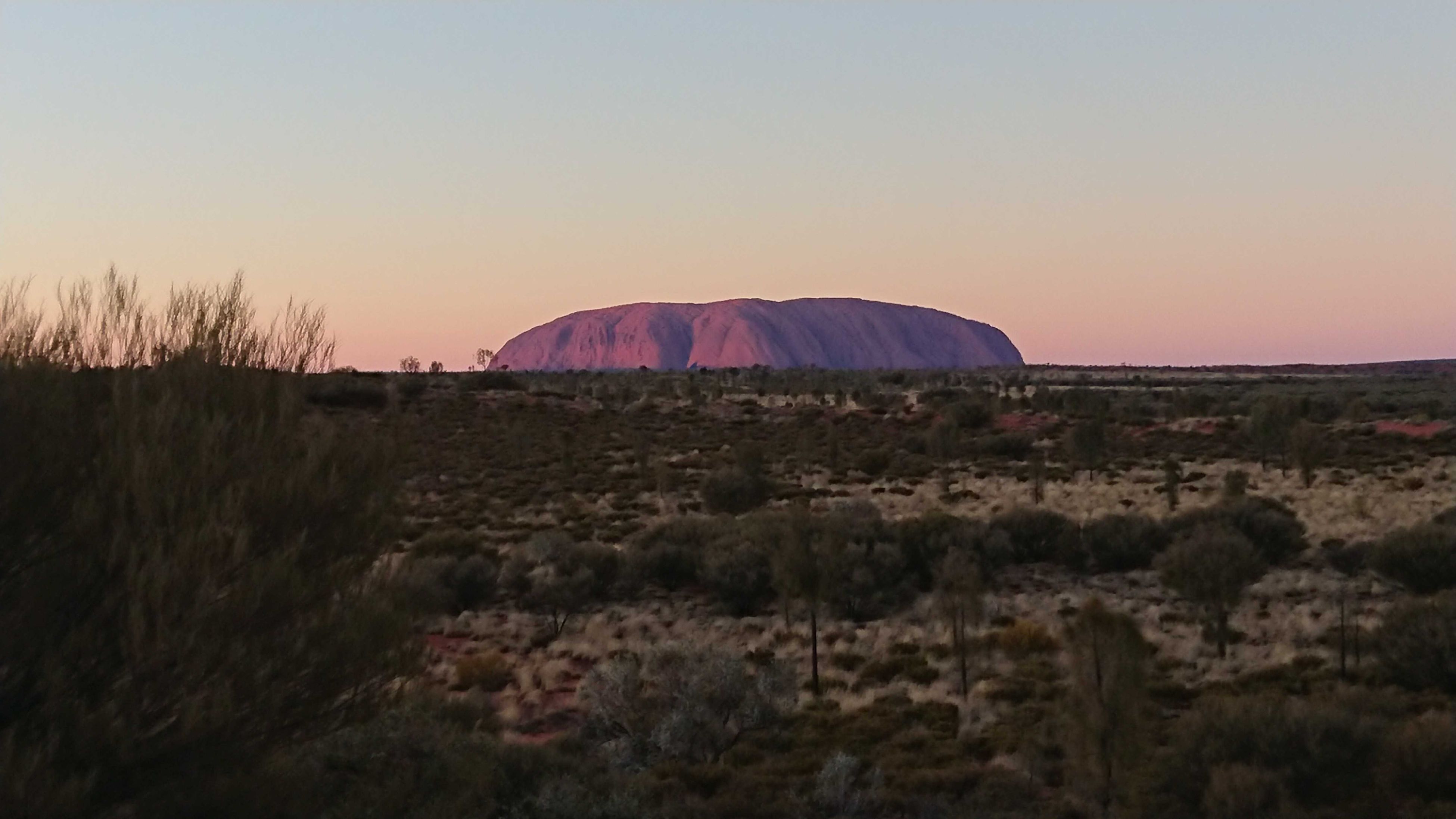Hiking Around Uluru For A Birthday Treat (Actifit)