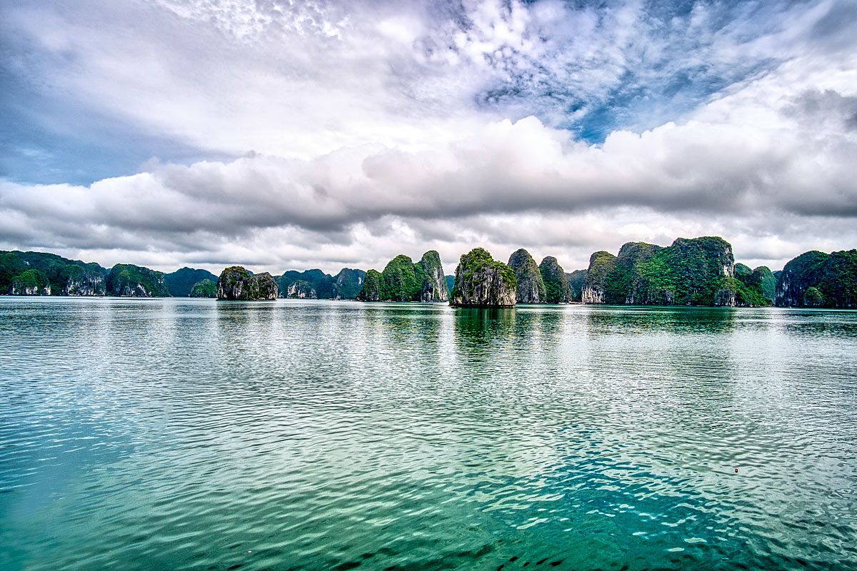 Halong Bay Tour - Disappointing I guess