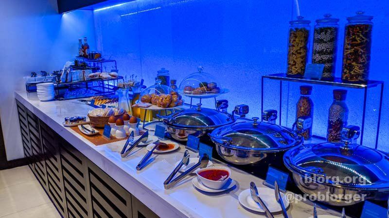 oman air lounge bkk
