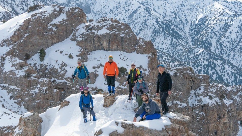 Traverse of three peaks on the Zarkent-Sukok ridge, Tashkent region, Uzbekistan