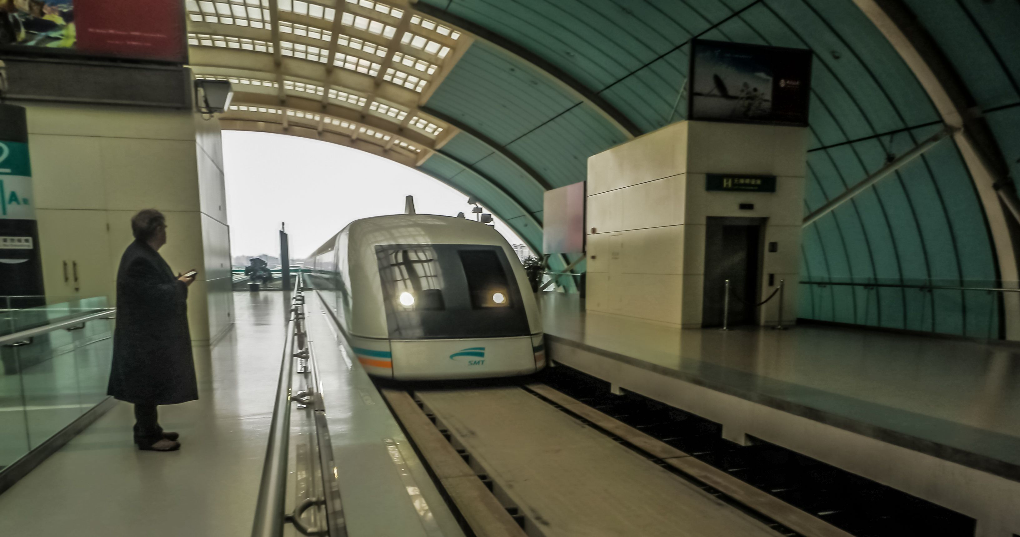 Shanghai, China - What to do during a layover at Pudong International Airport