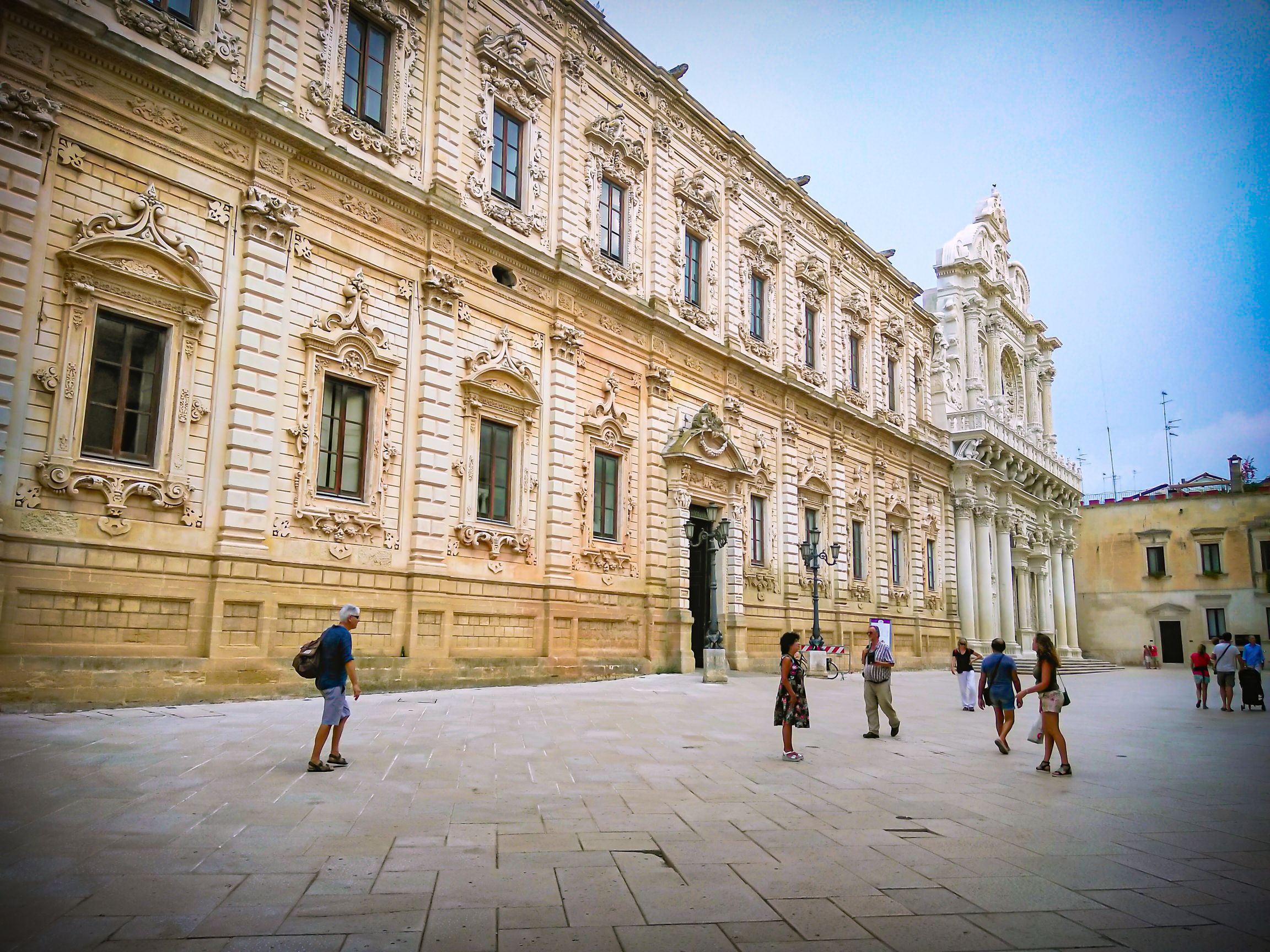 A trip to Lecce (Italy) among baroque churches and picturesque alleyways!
