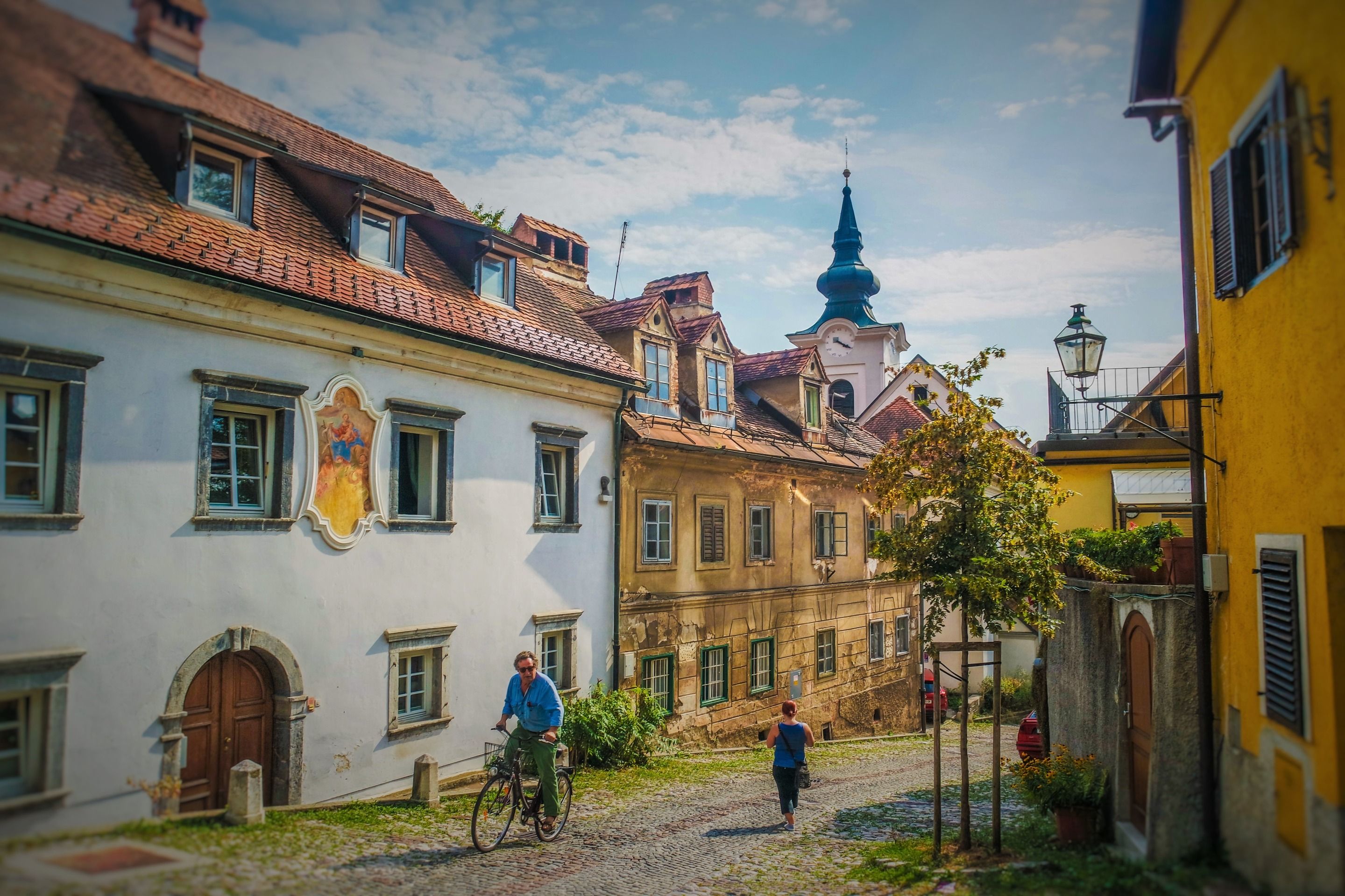 [Slovenia, Ljubljana #1] An old, beautiful city with beautiful canals.