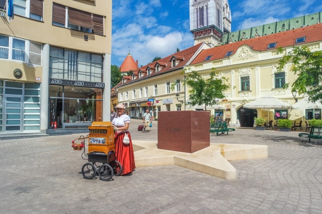 [Croatia Zagreb #1] A city that preserves their culture well.
