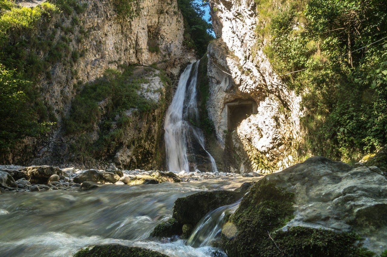 Two waterfalls and Three Boilers