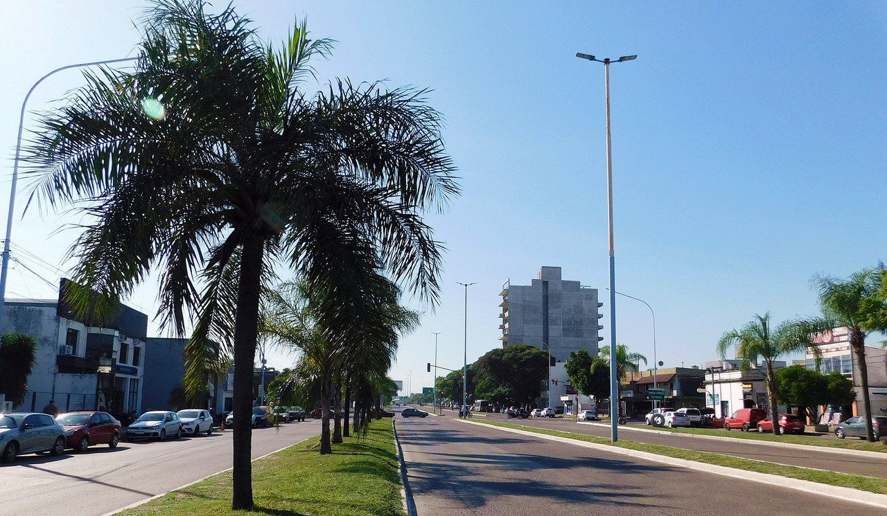 The city proposes a ¨WednesdayWalk¨ for… (Es-Eng)
