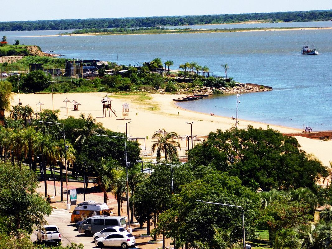 An aerial view of the Arazaty promenade [Esp/Eng].