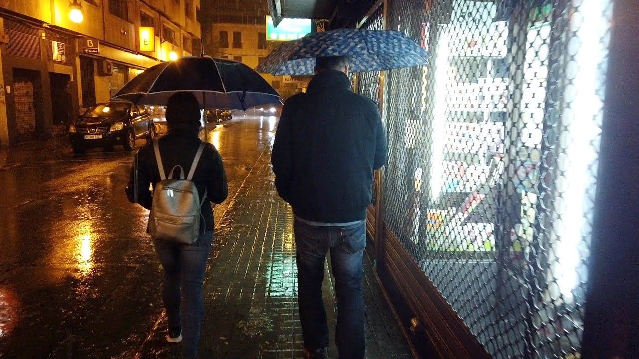 Slice Of Life in Valencia - Train Station - Post Office and a Rainy Night
