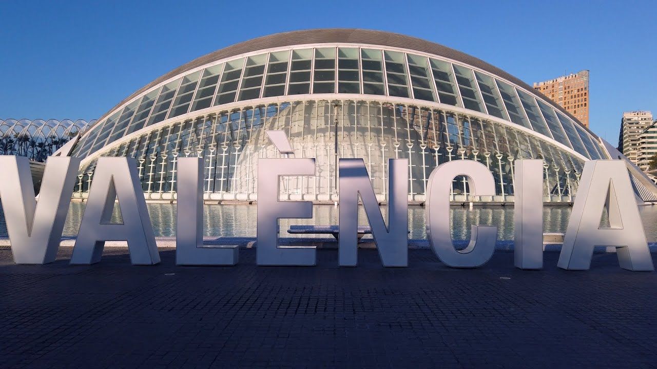 Random Valencia Moments Including Climbing up the Torres de Serranos