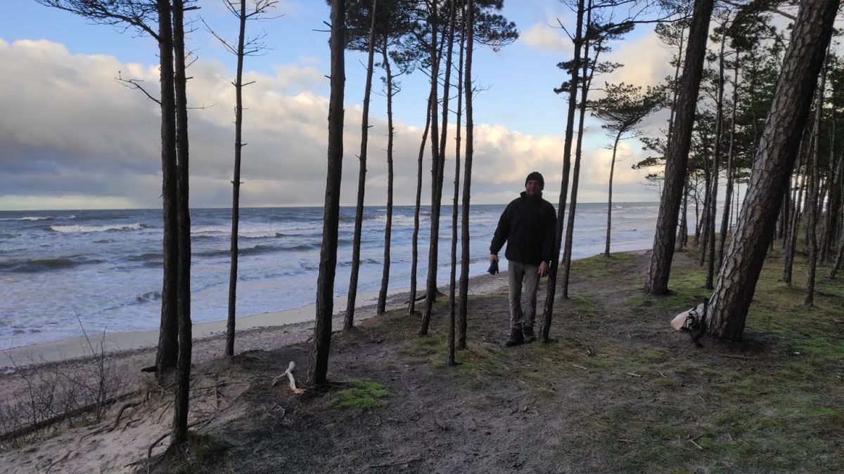 Nothing could stop him: 25 km hike with my Father!