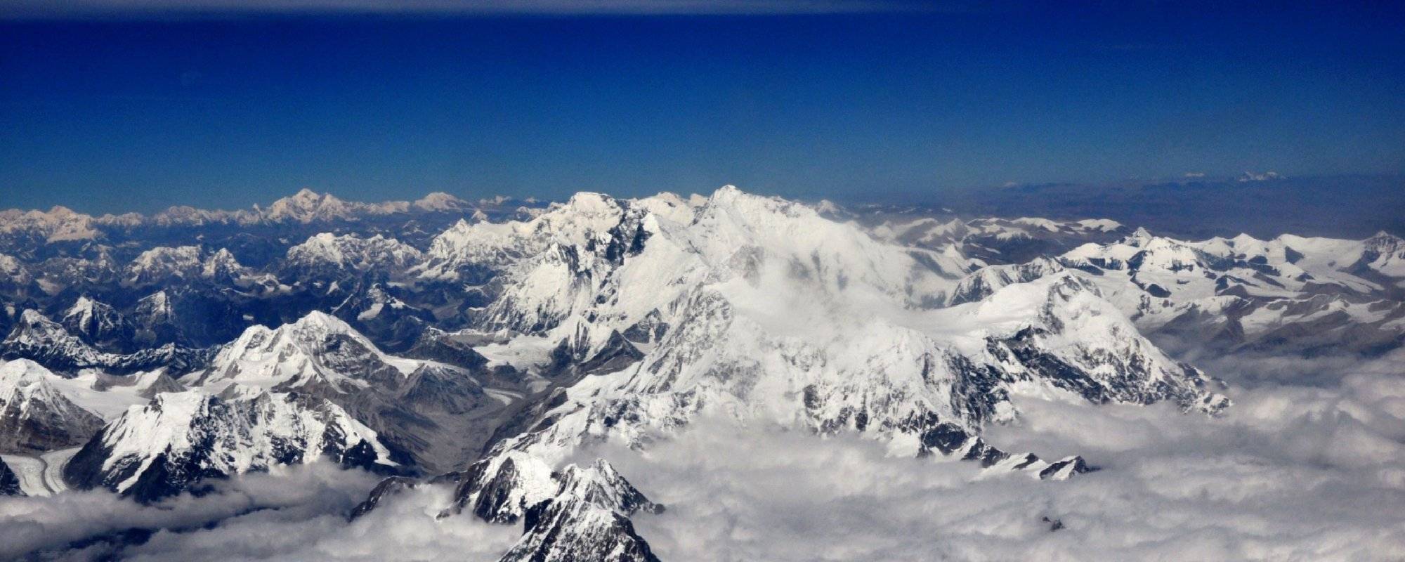Fly over the Everest & Nepal Travel Tips 飞越喜马拉雅 － 尼泊尔之一