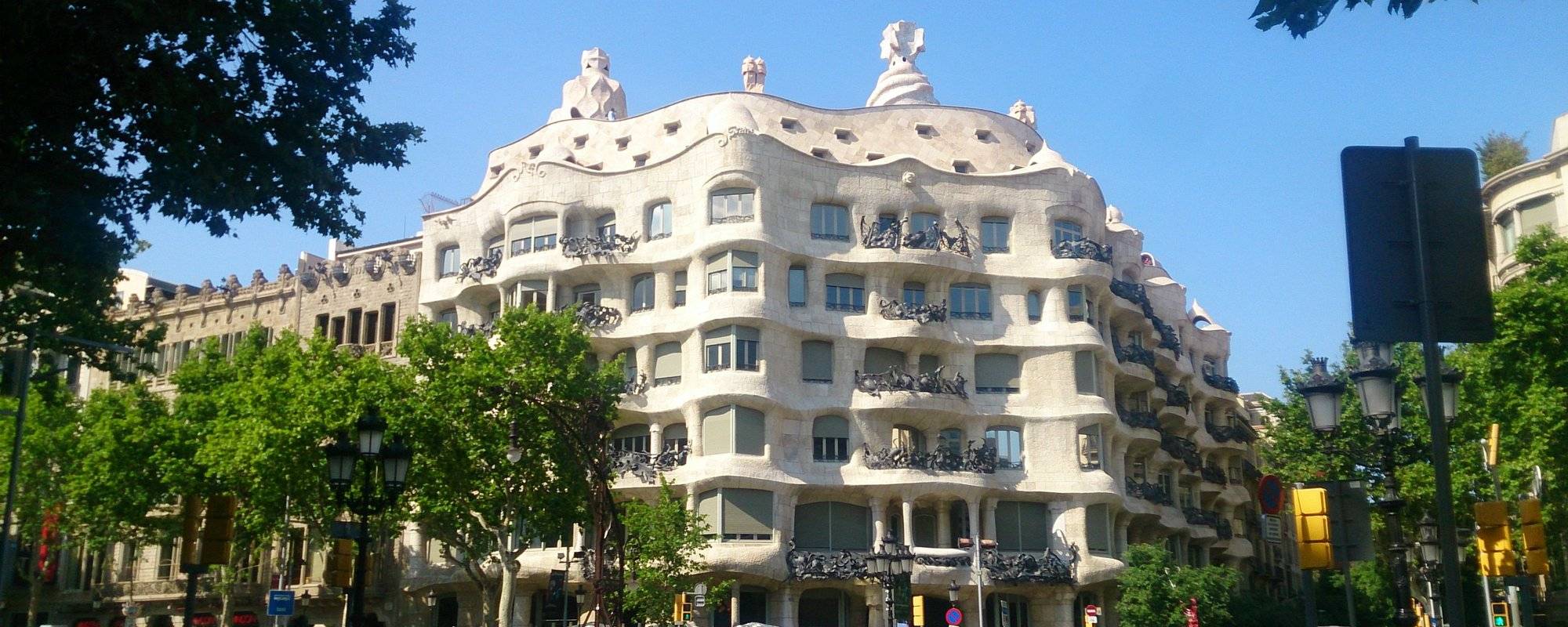 Barcelona (Spain) Casa Mila: Euro trip -Day 13 歐遊歷險(巴塞隆拿-西班牙)-第十三天: 米拉之家