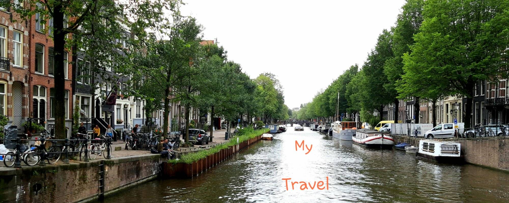 Amsterdam : Capital of the Netherlands / Hauptstadt der Niederlande