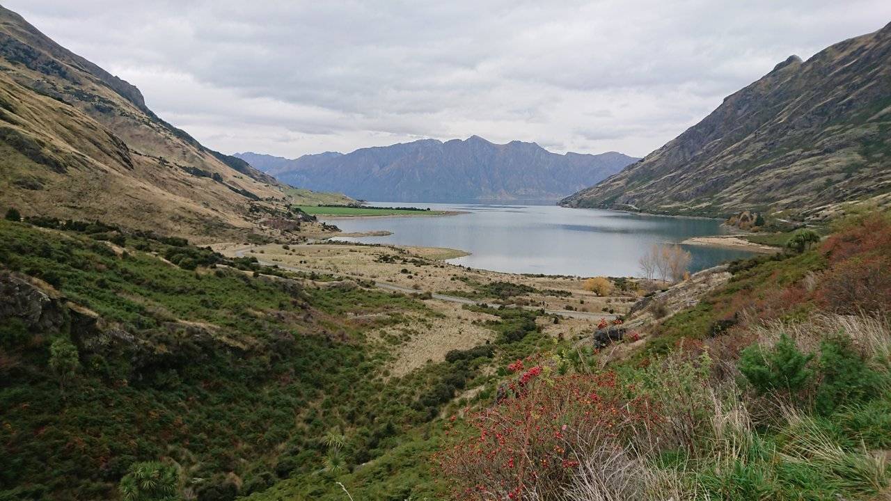 Now let's get a glimpse of Lake Hawea