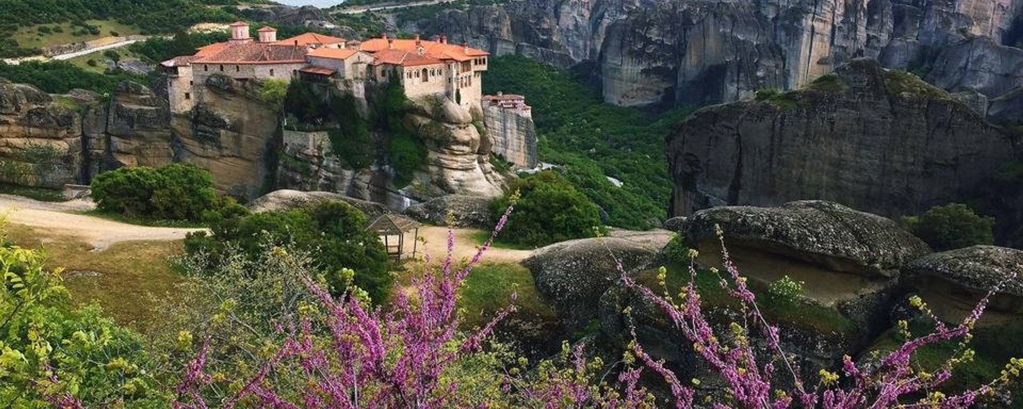 Flying monasteries of Greece. Part two: in the footsteps of Super Agent 007 (+12 photo)
