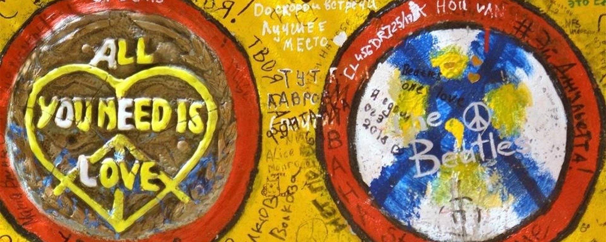 Yellow submarine ♫ John Lennon Street ♫ temple Of Love, Peace and Music