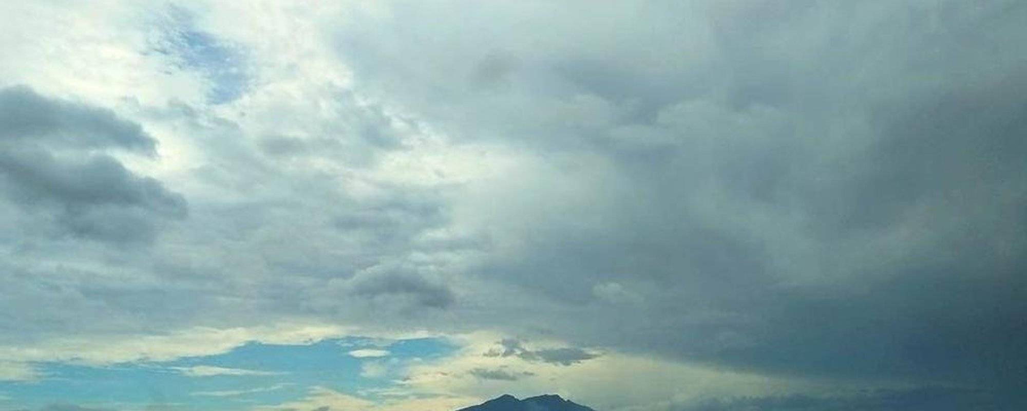 Mt. Arayat as seen along TPLEX