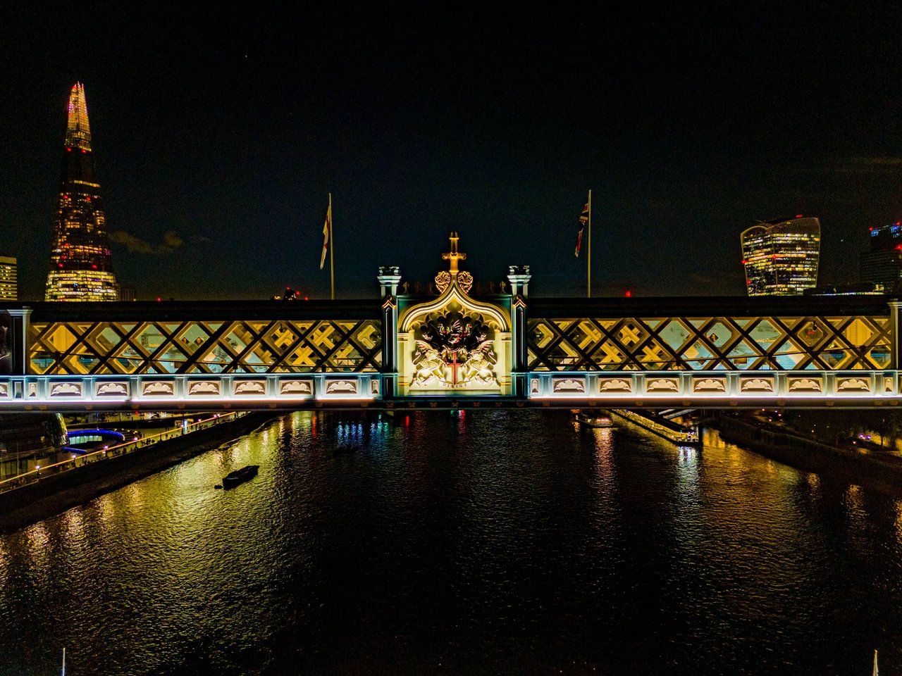 tower bridge night3.jpg