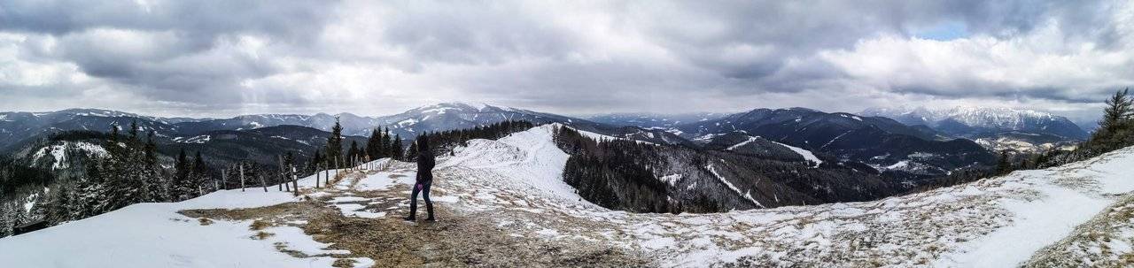   Panorama from in-between Sonnwendsteinn and Zauberberg Semmering. Photo by Alis Monte [CC BY-SA 4.0], via Connecting the Dots