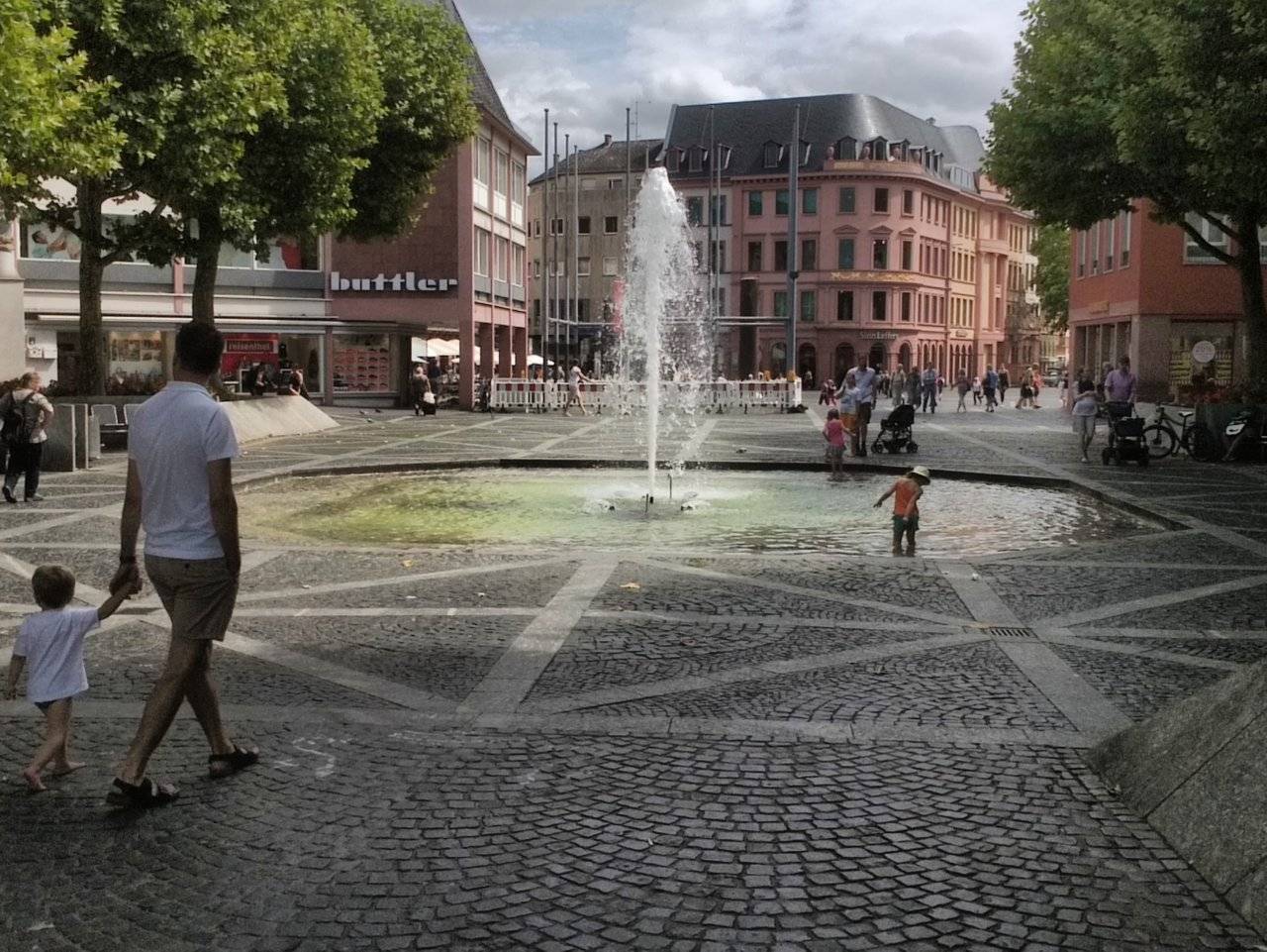 Fountain located at Höfchen leading towards Marktplatz