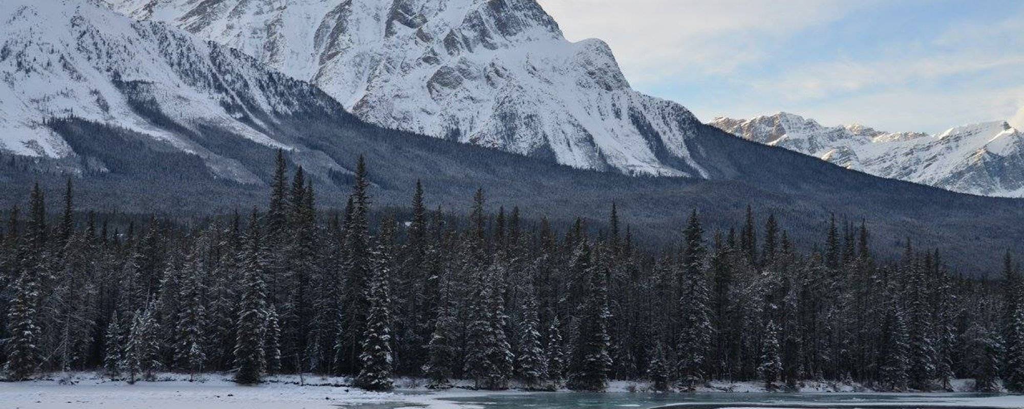 Picking a Jasper winter itinerary, chasing the views and experiences