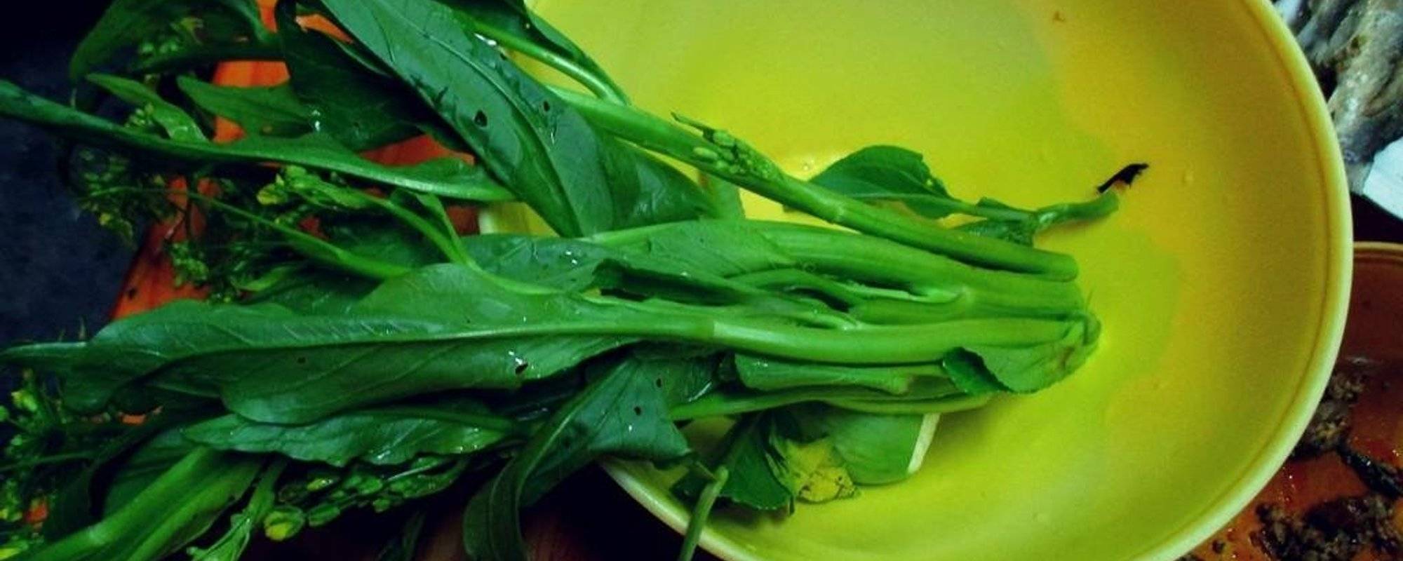 How to Eat Greens - Examples from SE Asia