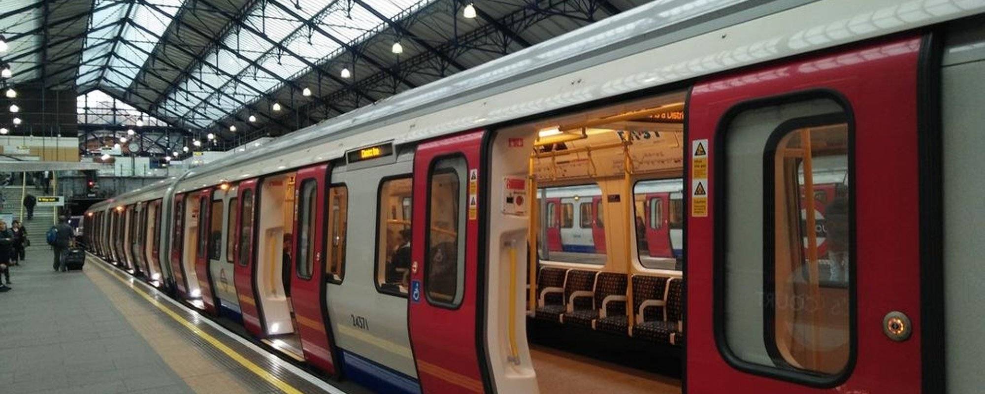 London Tube or Underground - vehiclephotography