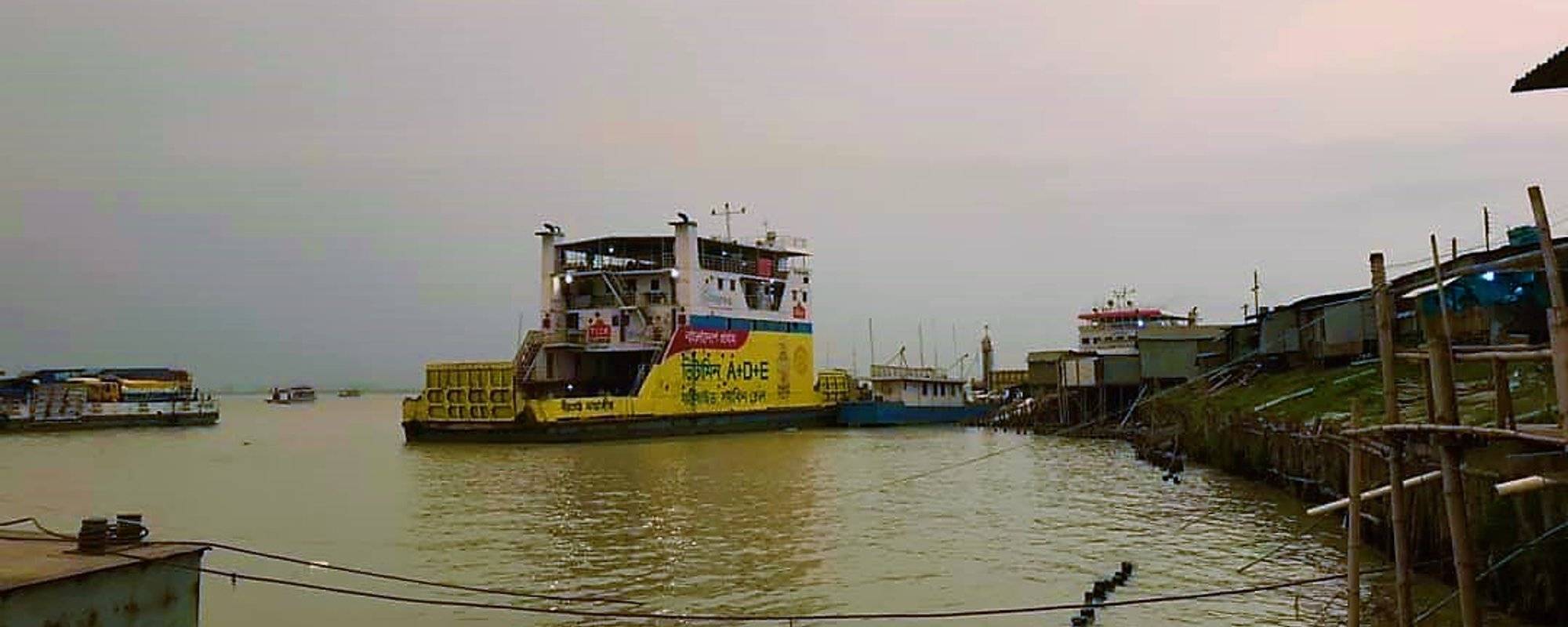 My visit to the 'Mawa Ferry Ghat' || A popular place in Bangladesh for ferry transportation.