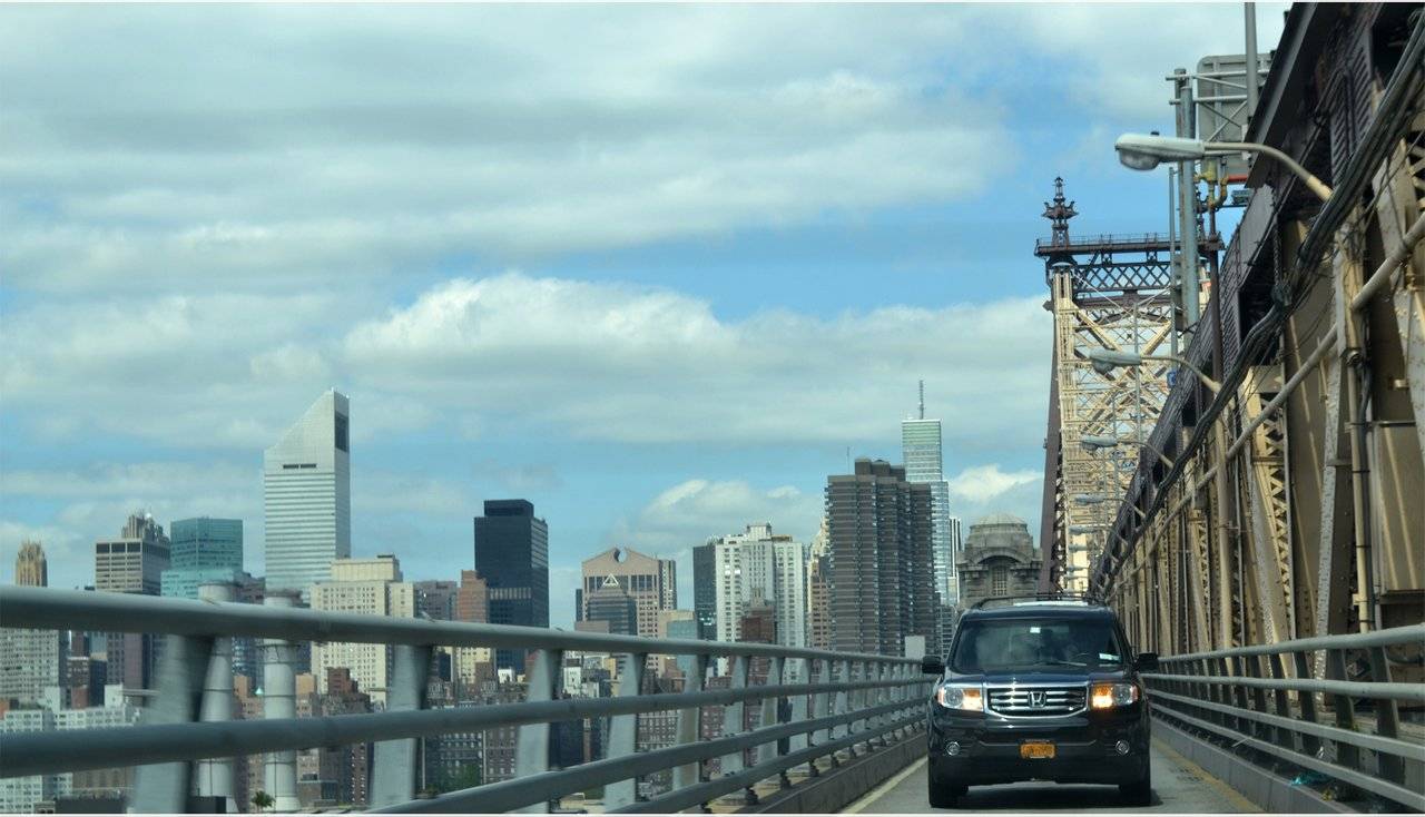 NYC-bridge,car,manhattan.jpg