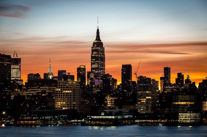 HOBOKEN-EMPIRE-STATE-BUILDING-EPIC-SUNSET-COLONPHOTO.COM