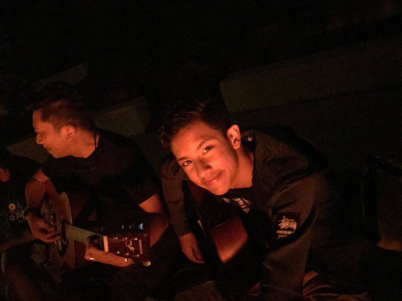 No bonfire is complete without the guitar. We sang Coldplay to Queen to a Birthday Song as the other family was there to celebrate one. They do say Music is a Universal language, and this got all of us sharing stories. We had so much fun singing, we continued even after the fire went out.