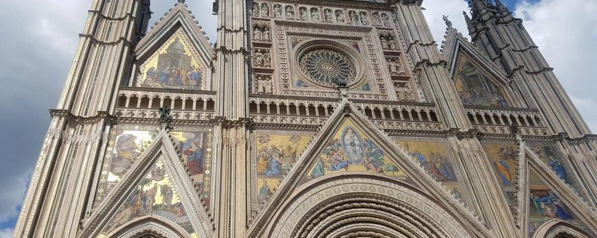 TRAVELMAN ORVIETO, ITALY: Another Day, Another Duomo