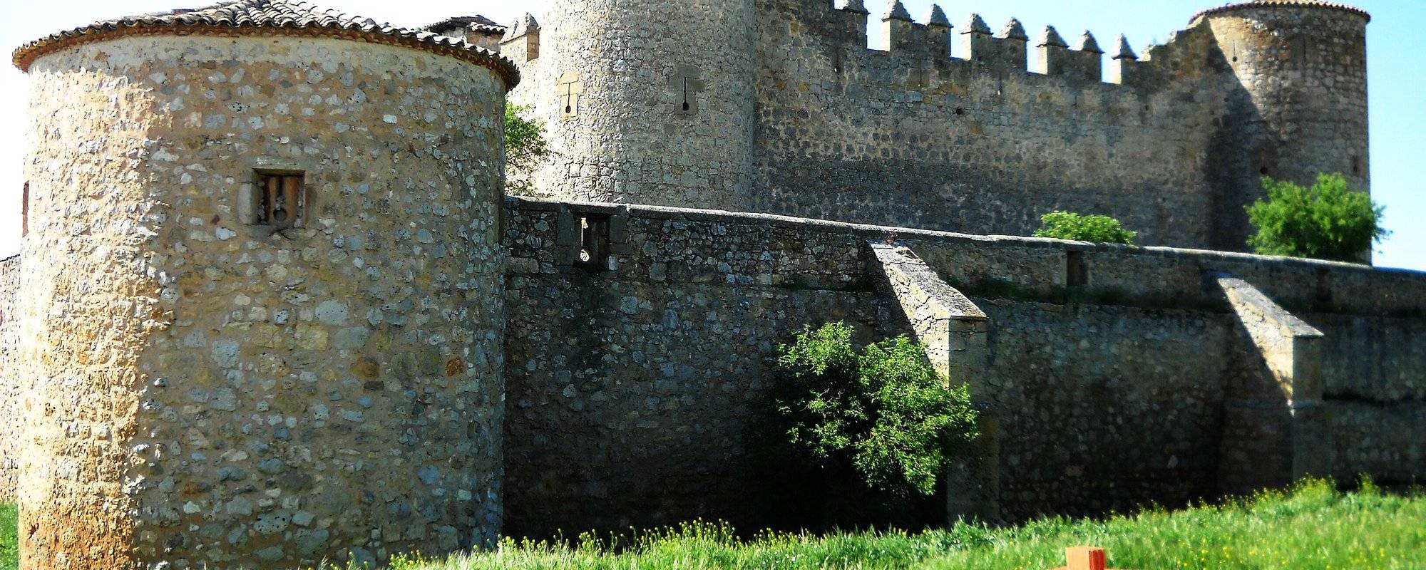 Art, Travel and Culture: Almenar and the castle birthplace of Leonor, wife of Antonio Machado