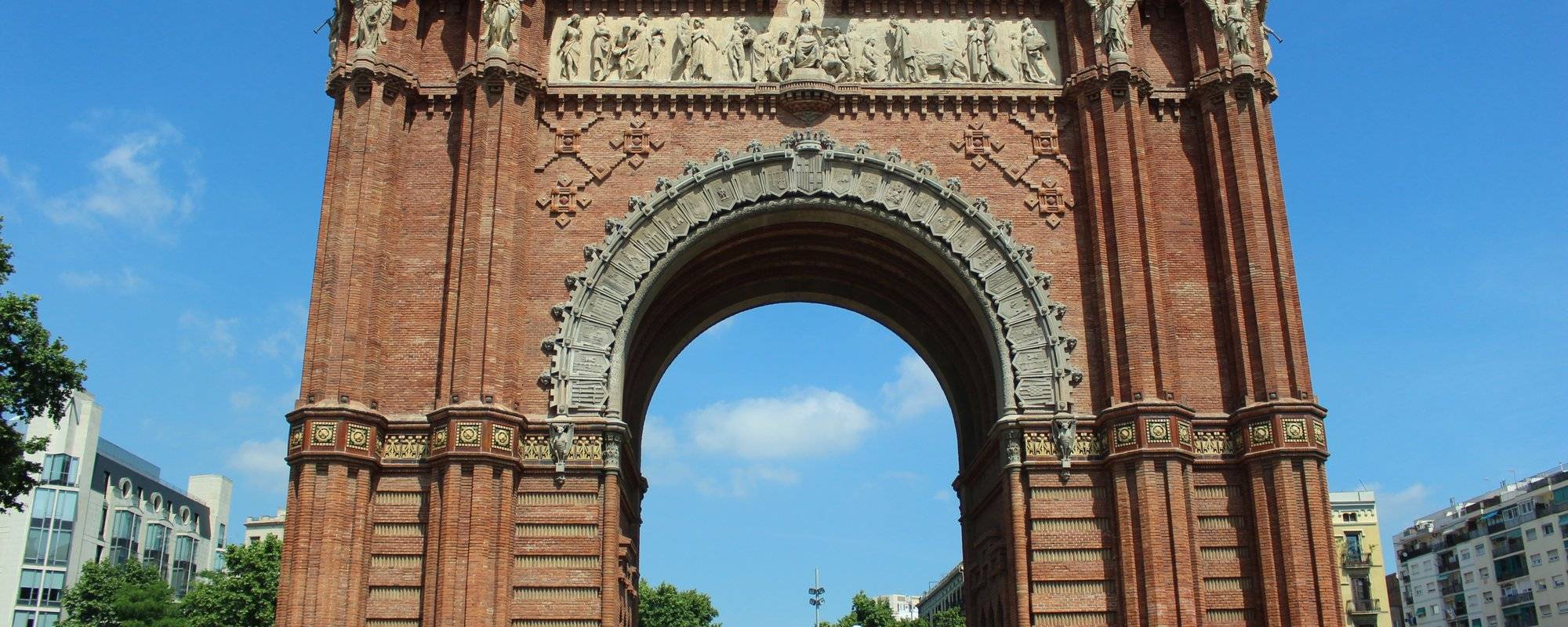 [EN/中]Barcelona (Spain) Arc de Triomf: Euro trip -Day 14 歐遊歷險(巴塞隆拿-西班牙)-第十四天: 凱旋門