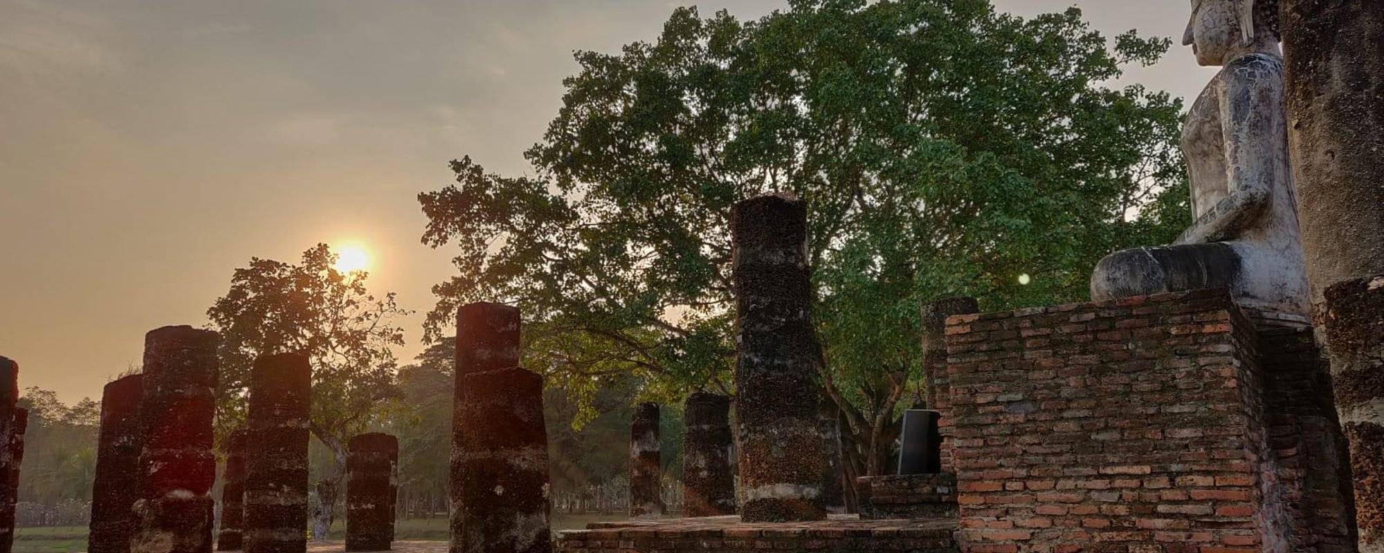 Thailand Part 9: The Temples of Sukhothai at Sunrise & A little scooter drive through the rice fields